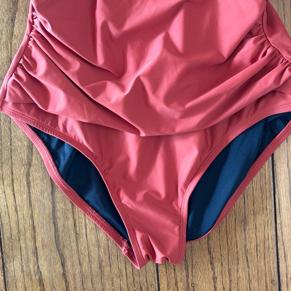 DKNY Women's One Piece Swimsuit, Red  Size L - Picture 8 of 8